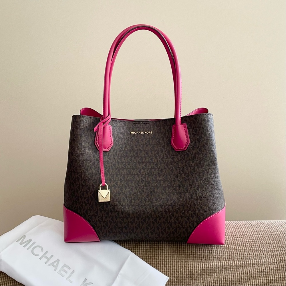 Michael Kors Mercer Corner Large Center Zip Tote